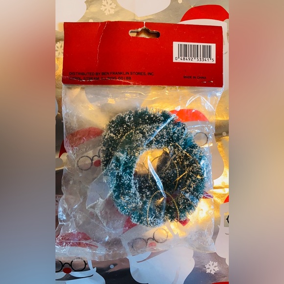 Vintage 🕊🌲 2 pcs “Bottlebrush” Christmas Wreathes & 1 woodblock wreathe! ✨ - Picture 3 of 6